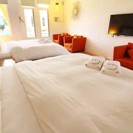 West Old House 垦丁大街