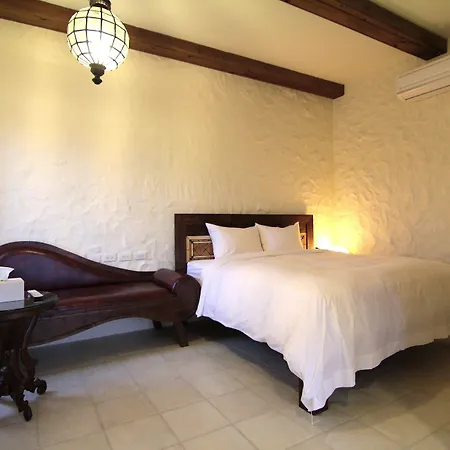 Privatunterkunft West Old House *