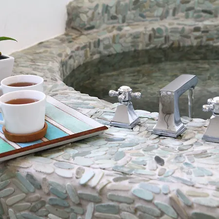 West Old House Privatunterkunft *